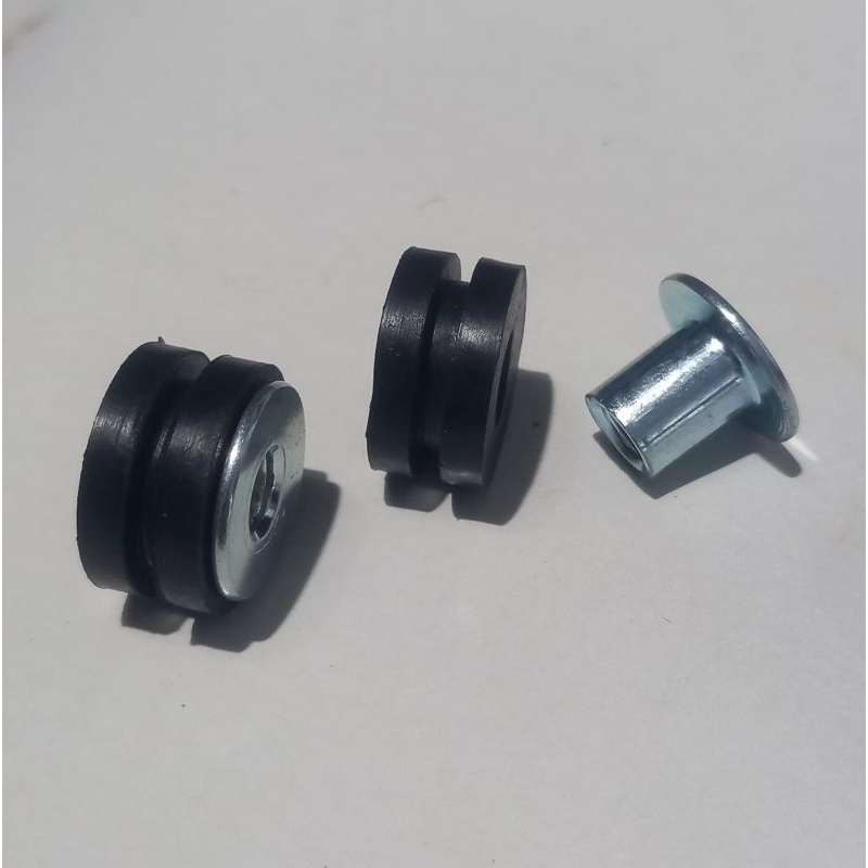 Karet body bos baut body lubang 6mm baut 10