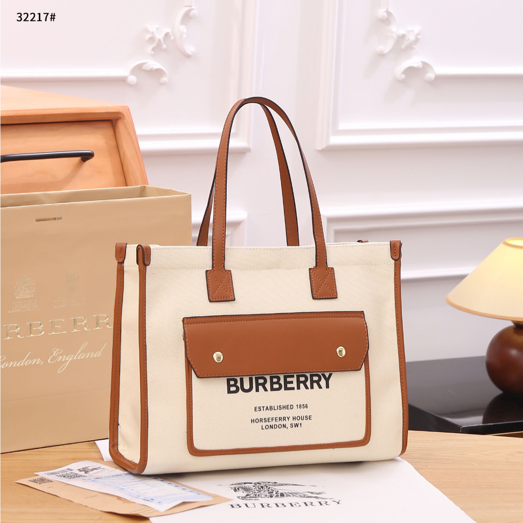 b 32217 Tote Bag