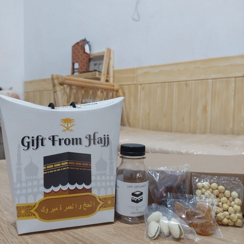 

PAKET OLEH OLEH HAJI UMROH LENGKAP BOTOL ZAM ZAM EKONOMIS