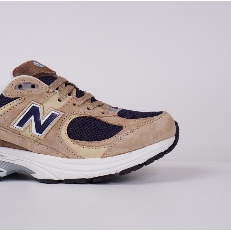 Sepatu New Balance 2002r Beige Navy Blue