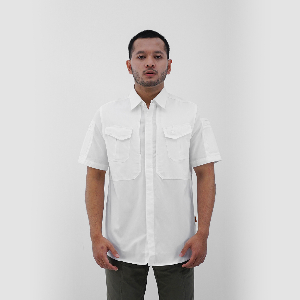 Lengan Pendek Cartenz Kemeja Lengan Pendek Pria Warna Putih untuk Kegiatan Outdoor dan Sehari-hari C