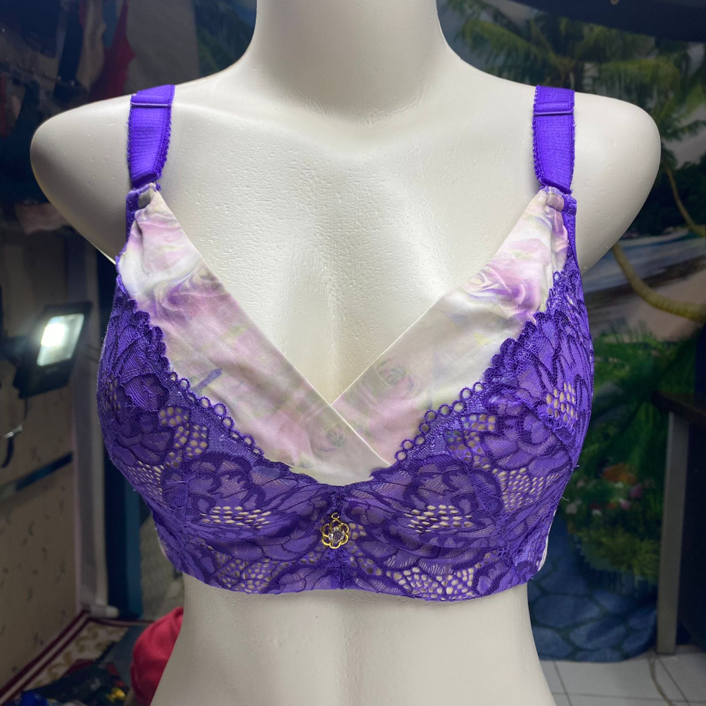 BRA / BH WANITA 9522 KAWAT SIZE 32-34 KAIT 4 TERDAPAT 3 WARNA PAKAIAN DALAM WANITA IMPORT