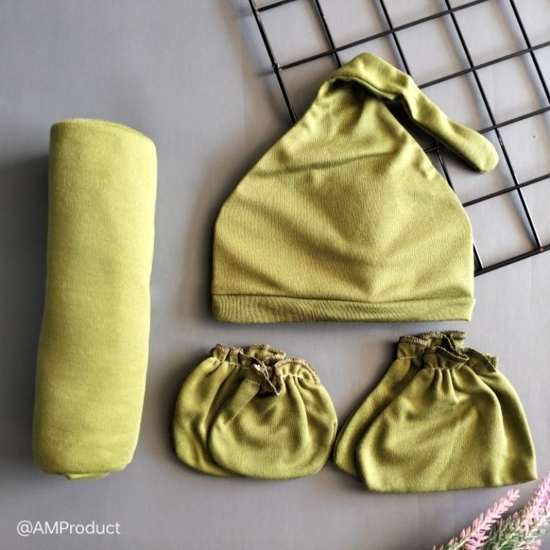 4in1 set bedong topi sarung tangan kaki bayi polos