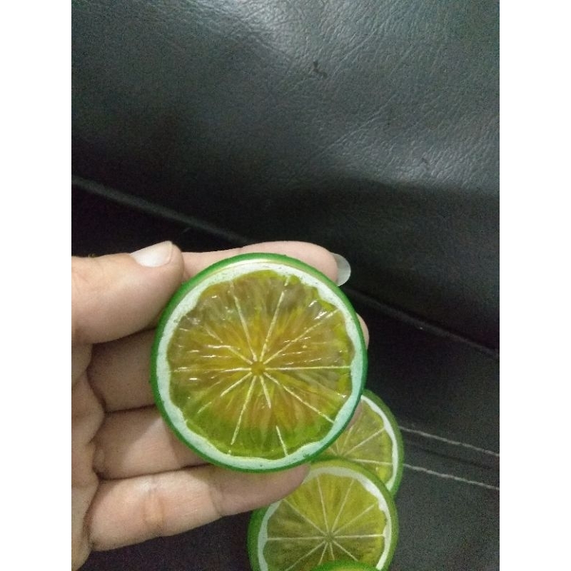 potongan lemon segar palsu artificial lemon slice