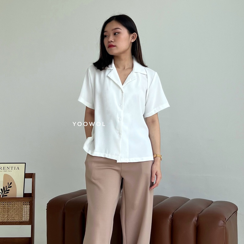 YOOWOL Pau Shirt / Basic Office Shirt Lengan Pendek Wanita