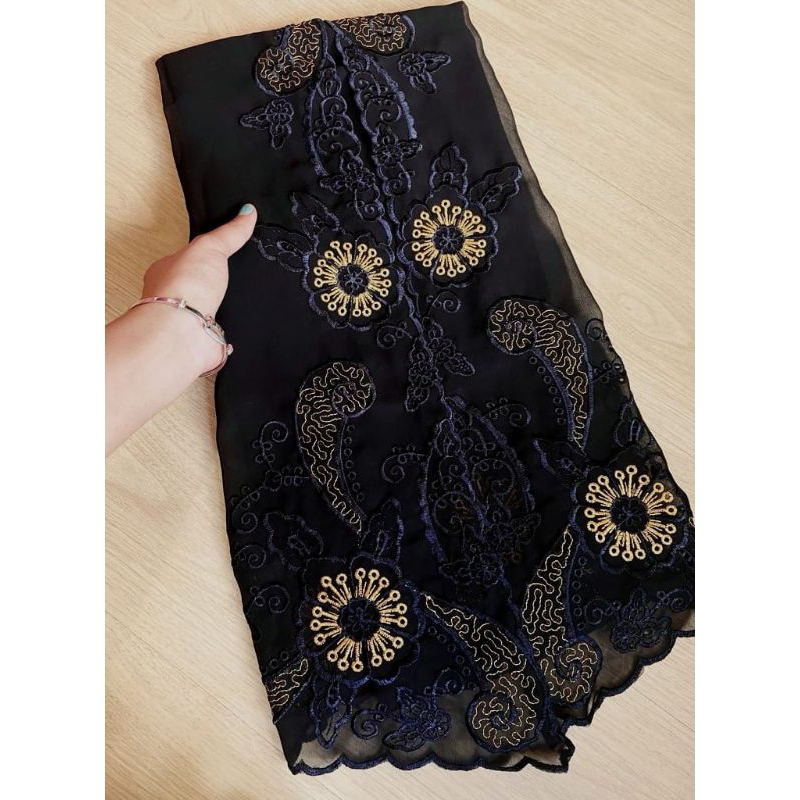 Kain bordir lembaran special hitam || bahan kebaya bordir