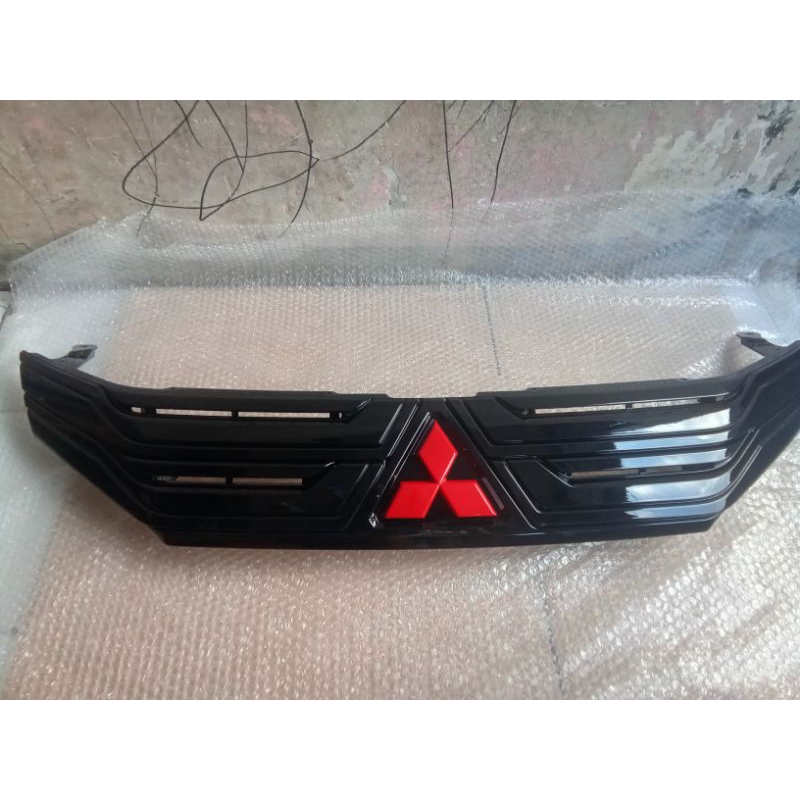 Grill bumper depan xpander ultimate