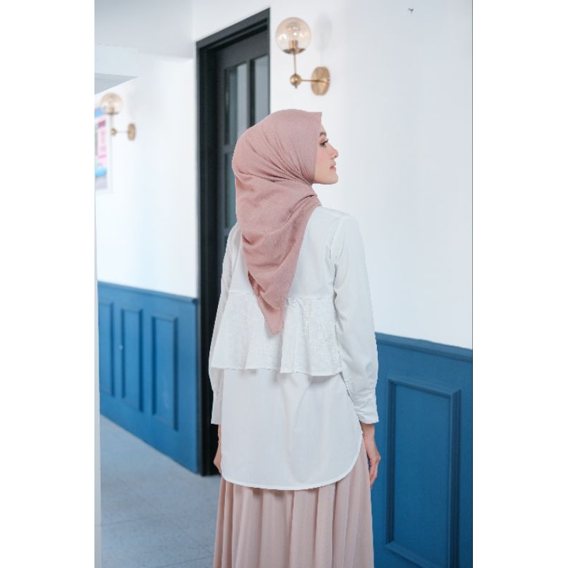 ELYSIA BLOUSE ANINDYASCARF FASHION MUSLIMAH TERLARIS TERMURAH BAHAN SOFT KATUN MIX LACE