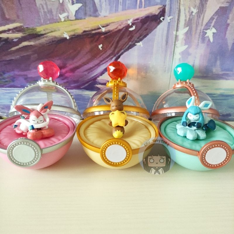Mainan Figure Pokemon Dreaming Case Eevee Evolutions