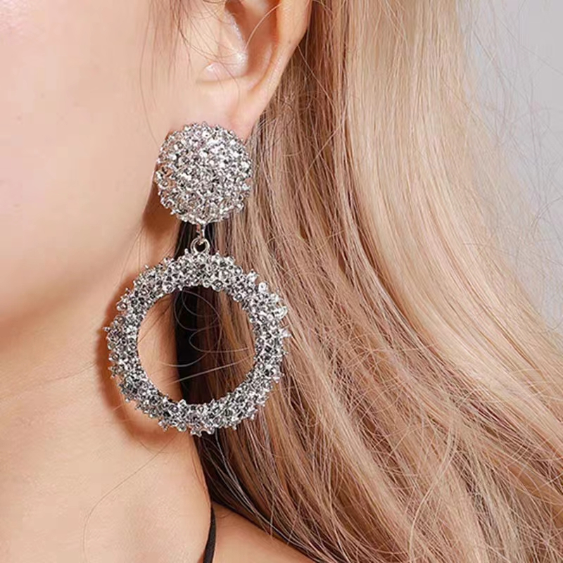 Anting Tusuk Wanita Bentuk Dua Lingkaran Dengan Berlian Imitasi / Anting Tusuk Wanita Lingkaran