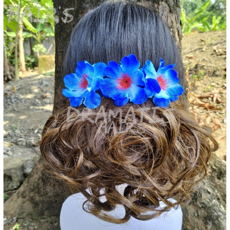 Sanggul Sirkam Keriting Warna Mix Blonde Ukuran Wanita Dewasa Lengkap dengan Asesoris Bunga Sakura S