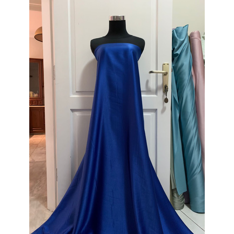 Kain Satin Saten Silk Maxmara Original Bahan Bridesmaid Warna Biru Blue Elektrik