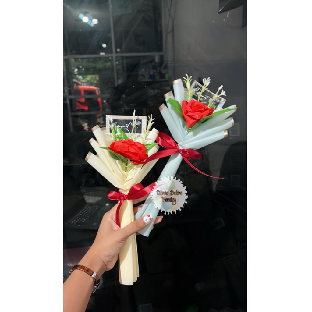 Single Rose Bouquet / Buket Bunga Mini