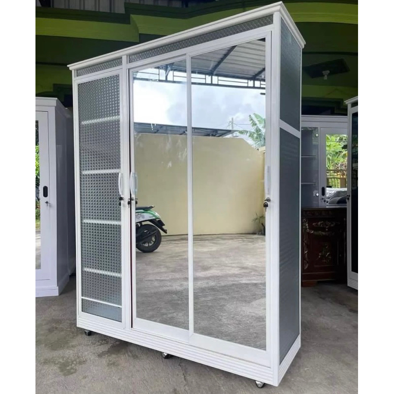 Lemari Baju Aluminium / Lemari Sliding