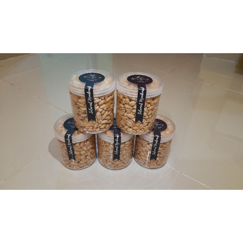 

PROMO BELI 4 GRATIS 1 KACANG BAWANG GORENG RENYAH & ENAK