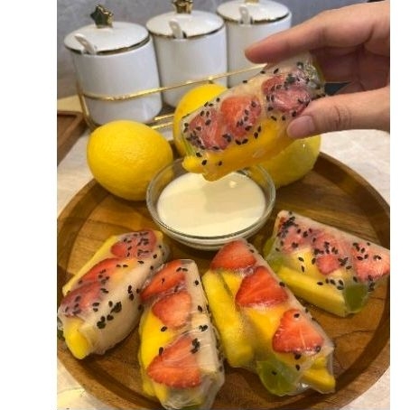 

Mix Fruit Vietnamese Spring Rolls