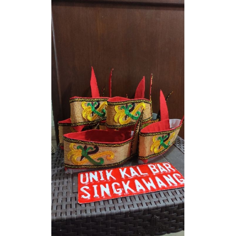 LAWUNG KULIT KAYU/ HIASAN KEPALA DAYAK KALIMANTAN