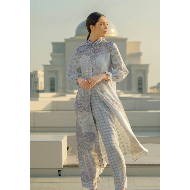 Benang Jarum-Festive Puffy Lace Dress