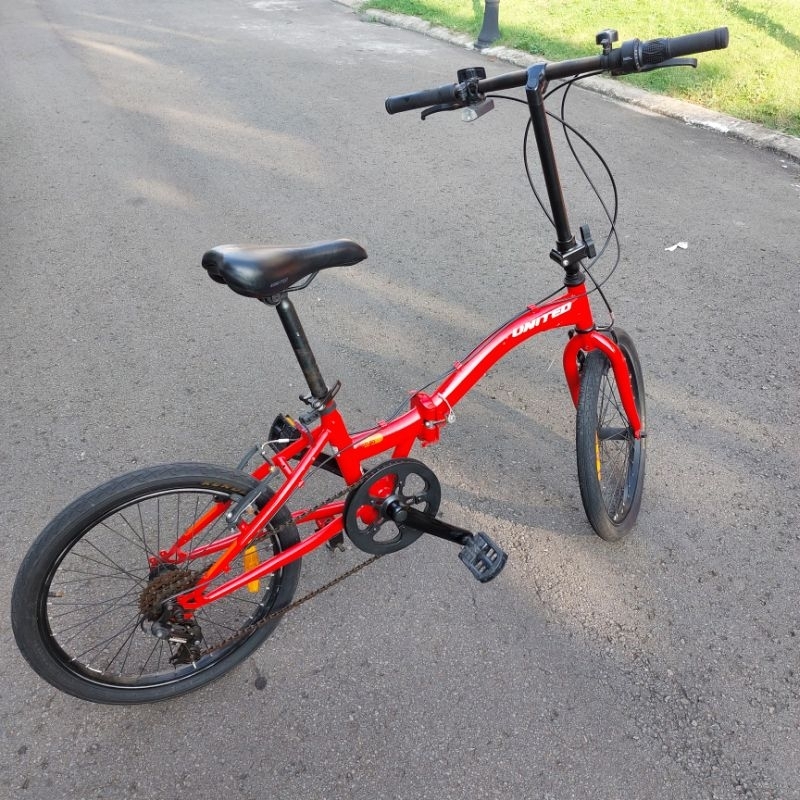 sepeda lipat united stylo