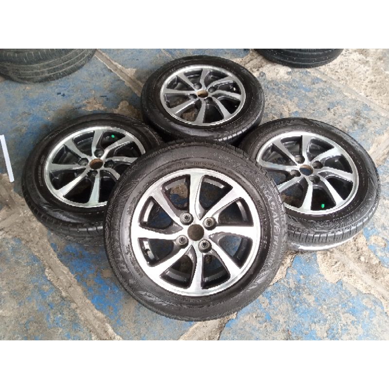 velg bekas copotan mobil sigra ring 14 + ban dunlop 175 65 r14