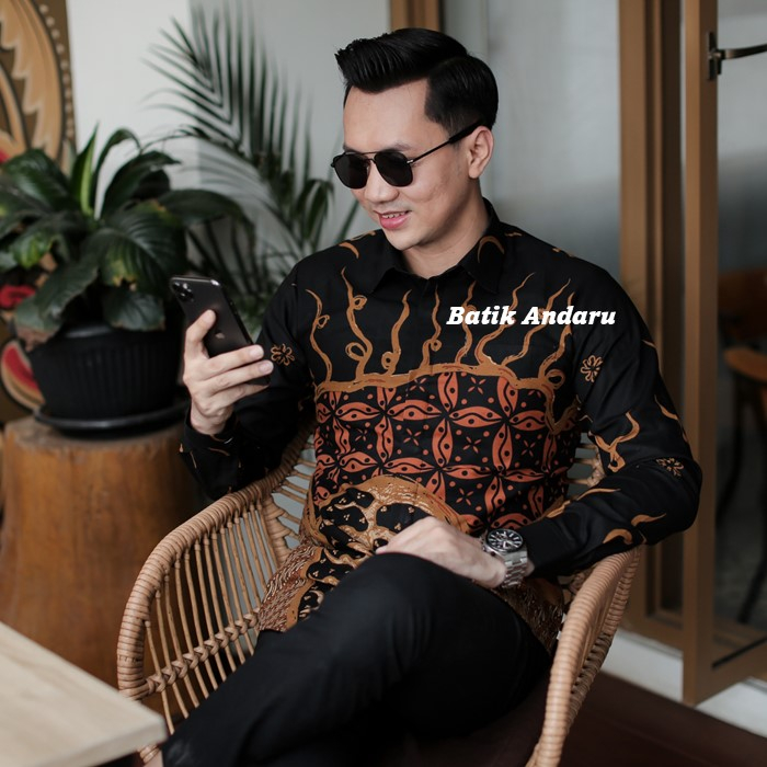 Kemeja Batik Pria Slim Fit Lengan Panjang Modern Heem Premium Bahan Katun Primisima Warna Hitam Orange