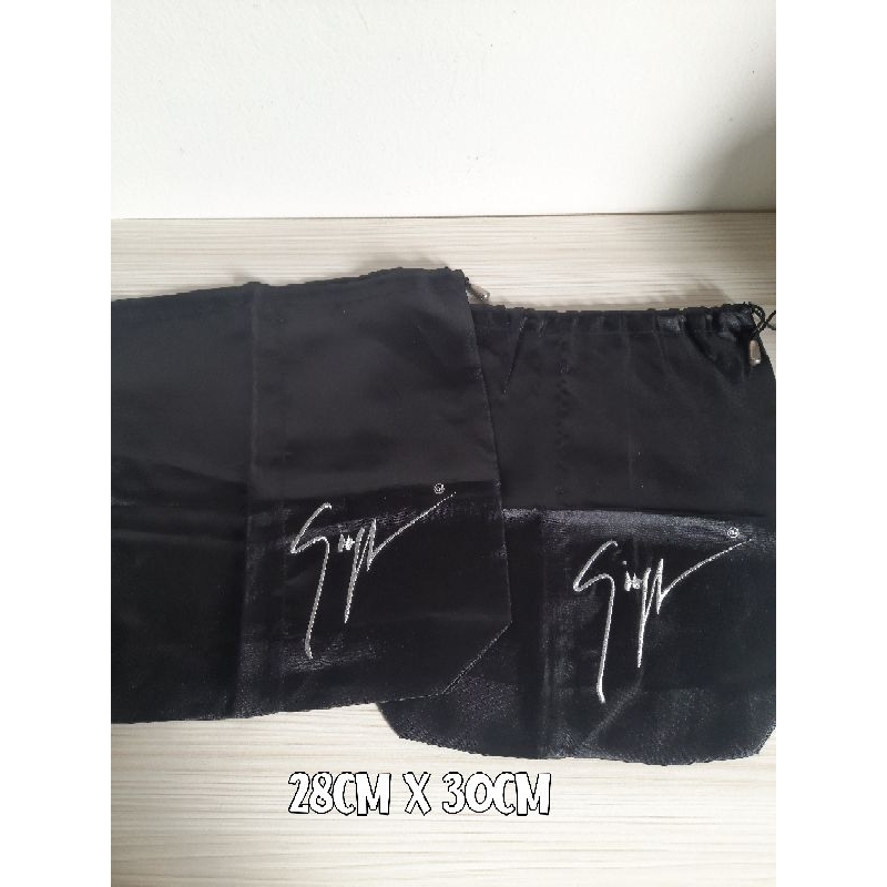 dustbag giuseppe zanotti original