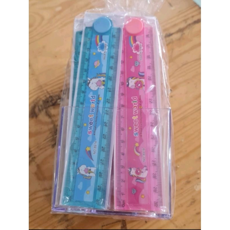 

Penggaris Lipat 30 cm Karakter