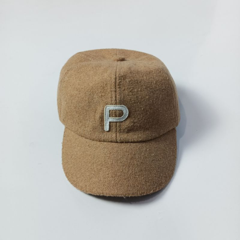 Topi Logo P