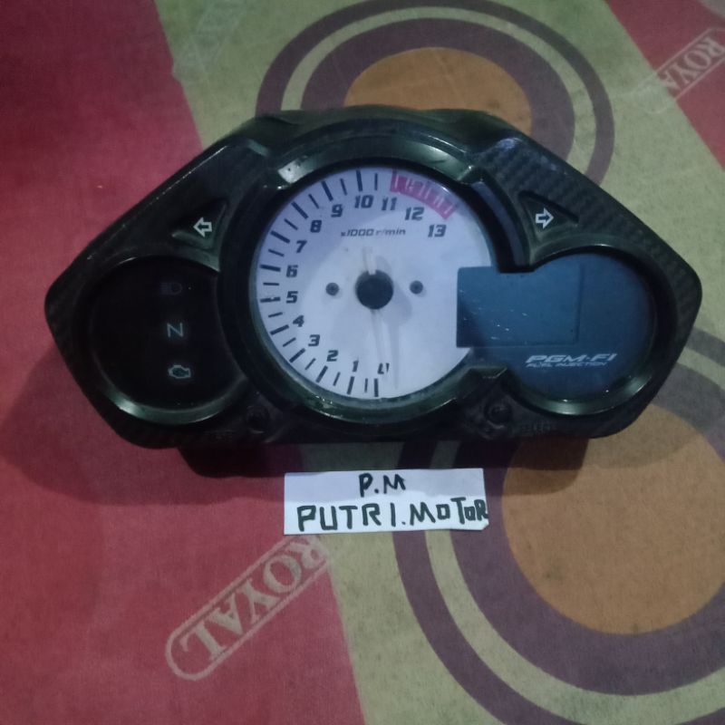 kilometer speedometer spedometer spidometer cb 150 r old original spedometer Honda cb 150r k15 ori