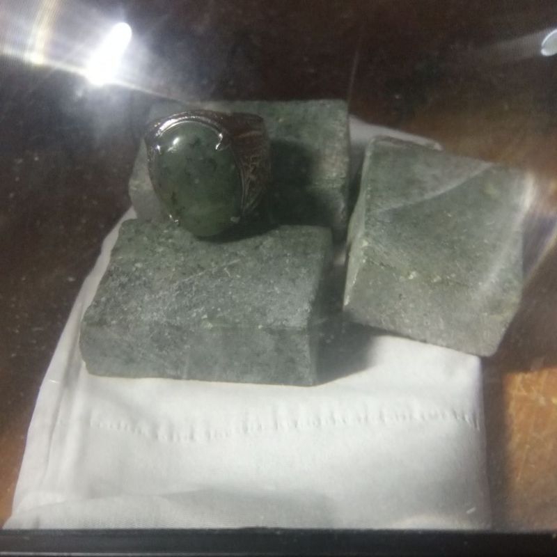 Bahan Giok Neprit Aceh