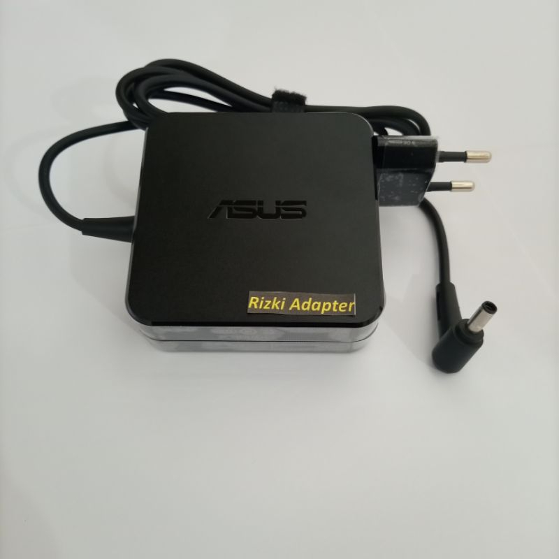 Charger Laptop Asus P2440UQ P2540 P2540U P2540UV P2540UA P2540NV P2540N P2540UA-AB51 P2540UB P2520LA P2530UA P2540UA-XS51 P2540UA-XS71 P2540NV P2540U