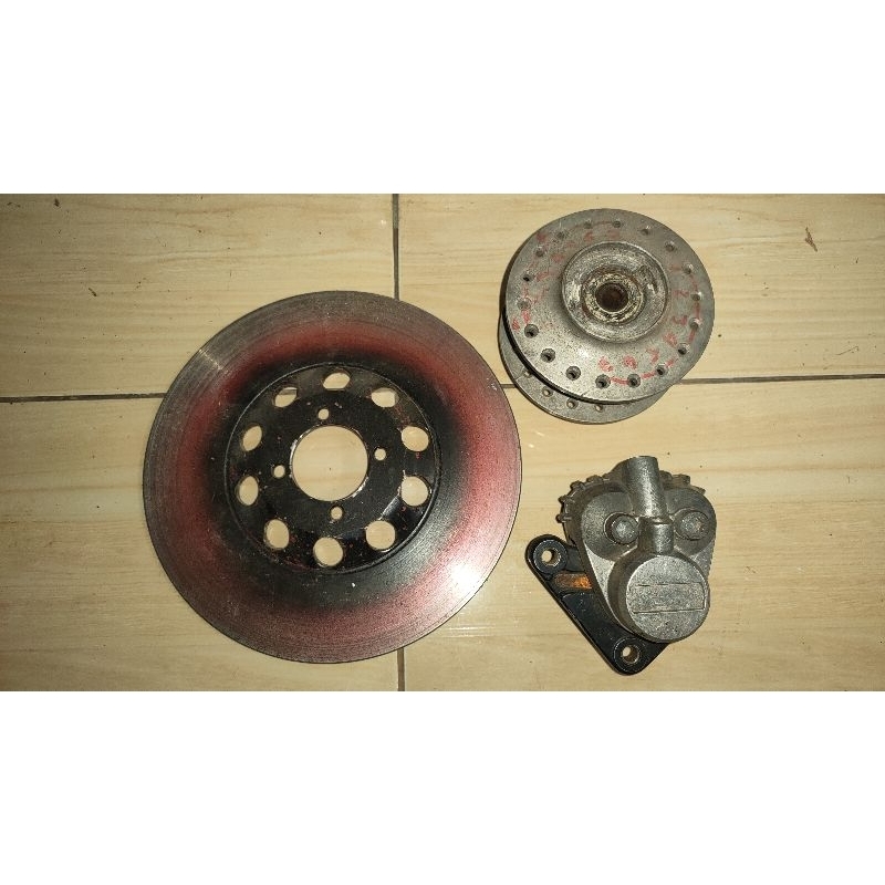 tromol depan set Suzuki GT twin 250 / 385