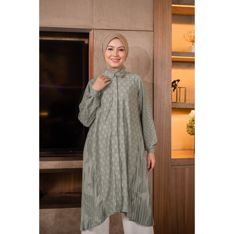 Alora Monogram Tunic | Pistachio SM by Heylocal