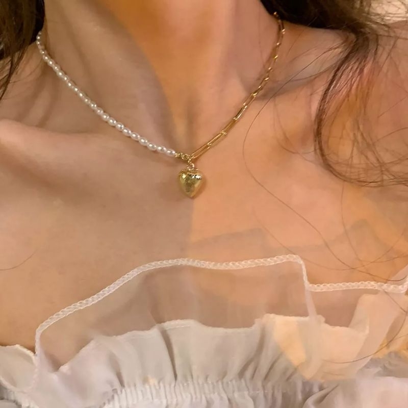 Mayythelabel | Lizzie Necklace | READY STOCK SIAP KIRIM | Kalung Rantai Klavikula Hias Liontin Hati Mutiara Setengah Gaya Perancis Untuk Wanita | Fashion Accessories | Kalung Gaya Elegan