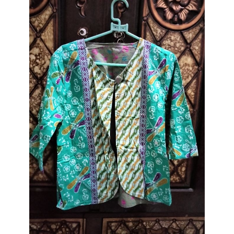 Cardigan batik wanita