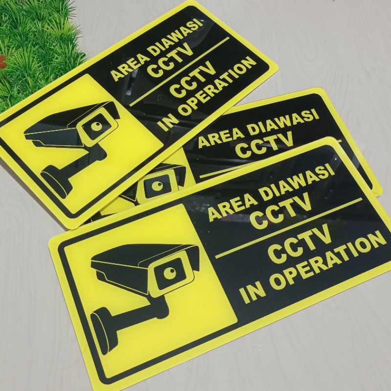 Label Sign &quot;Area Diawasi CCTV / CCTV In Operation&quot; Akrilik 31 x 15 cm Besar