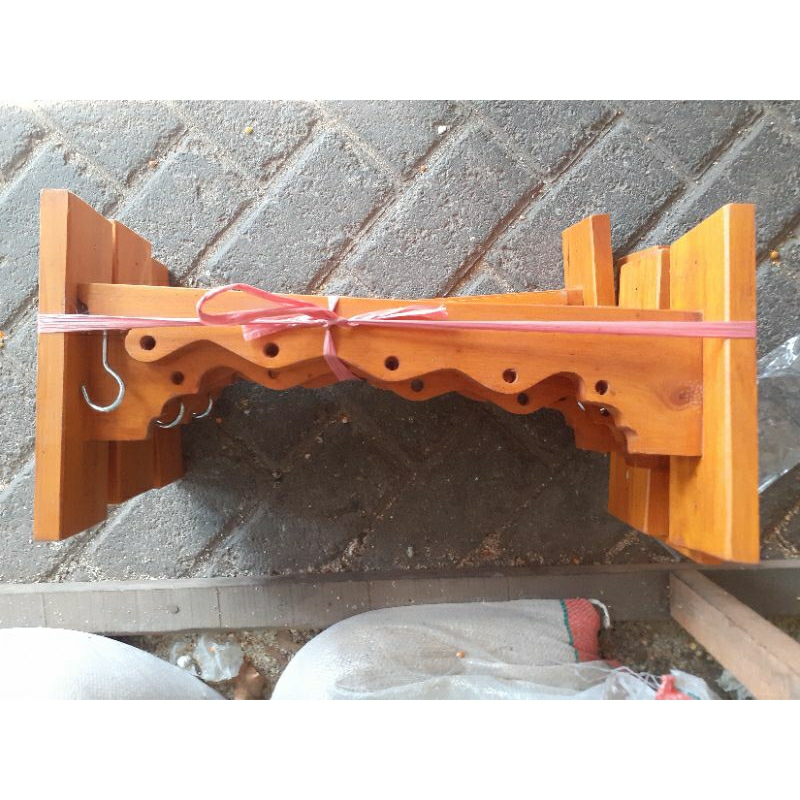 Gantungan Sangkar Tempel dinding