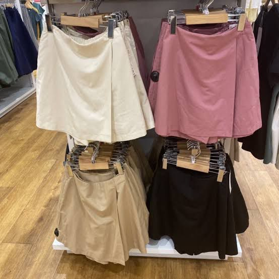 Uniqlo Linen Blend Skort