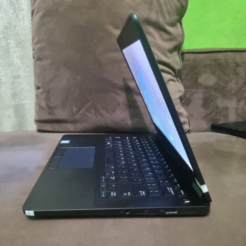 Laptop Murah Core i7 6600U ram 8gb ssd 256gb second Mulus bergaransi