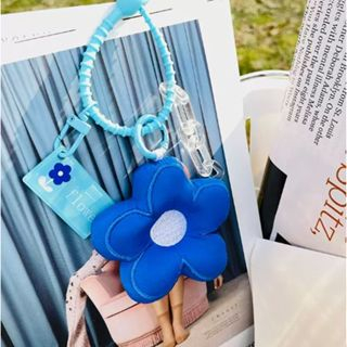 Gantungan Motif Catur Puffy Charm Keychain Korea Tas Selempang Black White Aksesoris Bag Tas Kunci HP Bts Souvenir Wanita Karakter Lucu Mini Chikoisme