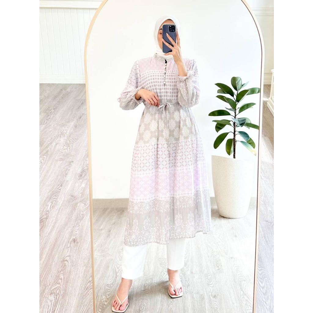 Artemis Fashion~ LUKISA MAXI DRESS Bigsize (ld 108) / DELUNA BLOUSE / DIANDRA BLOUSE (Ld -+ 104) /VANIA TUNIK (Ld -+ 96) / LUKISA MAXI DRESS / Tunik motif cantik, ootd wanita. cek gambar dan caption)