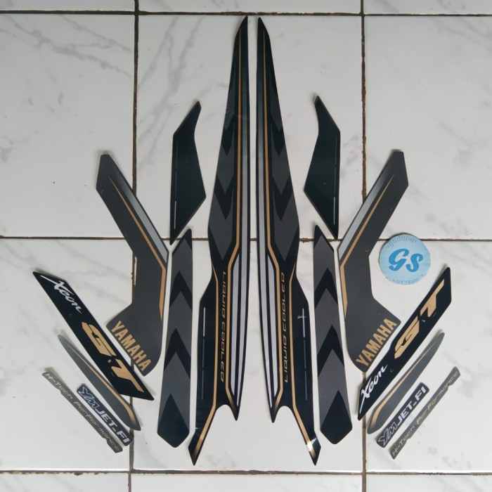 Stiker Motor Striping Yamaha XEON GT 2015 Hitam