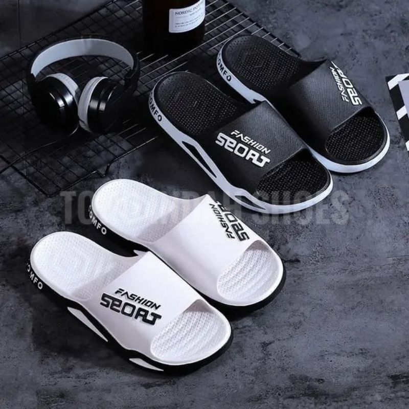 Sandal Pria Terbaru Sandal selop laki laki Import Sendal Cowok Anti slip Viral Sandal Karet Pria Nyaman Kekinian Sandal Cowok Lentur Empuk Sandal slip-on Trendy