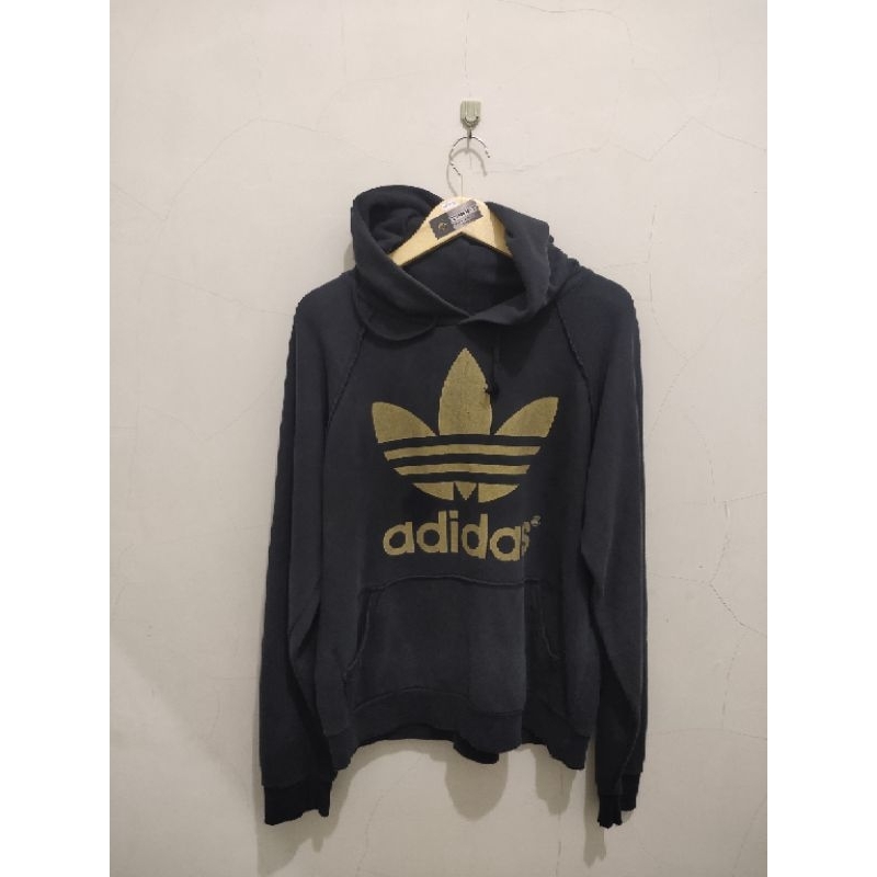 Adidas Trefoil