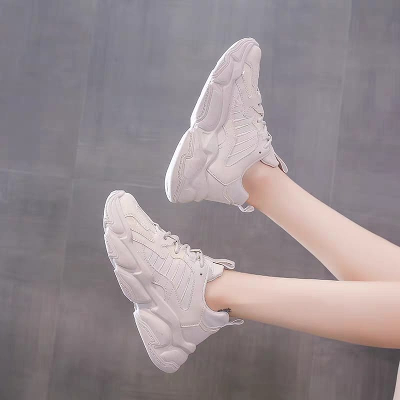 GROSIRTAS &quot;FREE BOX&quot; LV0217 Sepatu Sneakers Wanita Impor Sepatu Putih Wanita Korean Style Polos PU