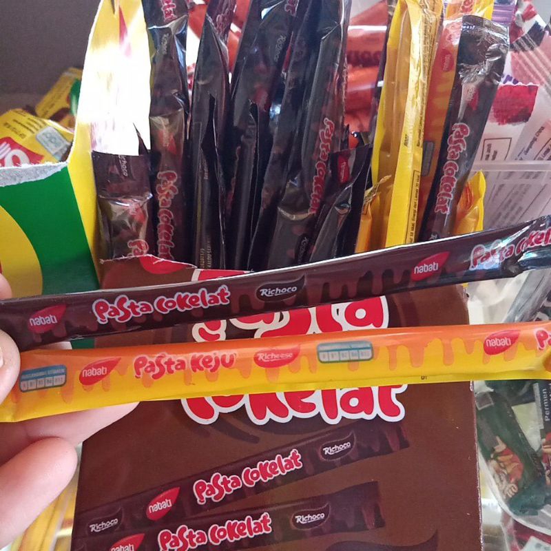 

pasta coklat dan keju nabati