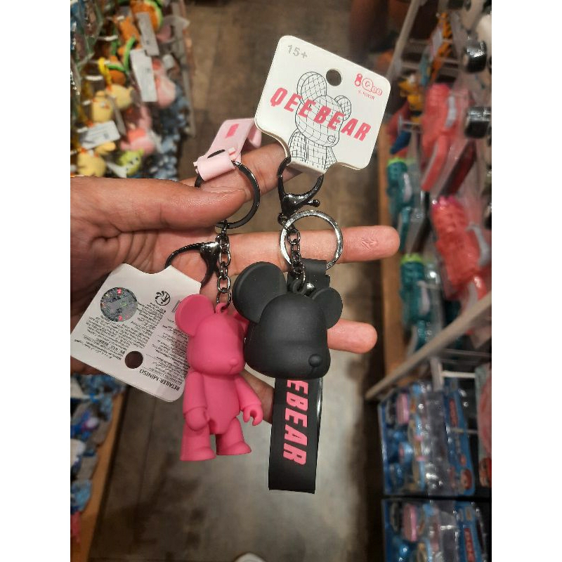 miniso 🇲🇨 x disney QEE bear/gantungan kunci/gantungan tas