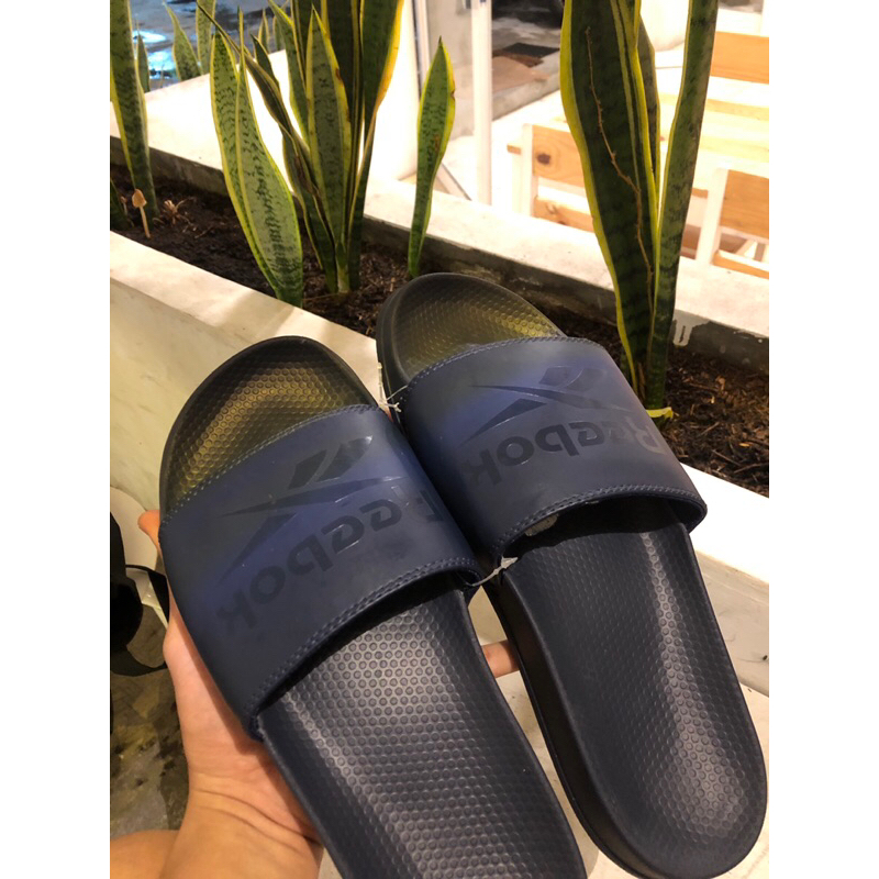 new sandal reebok navy size 43 original 100%