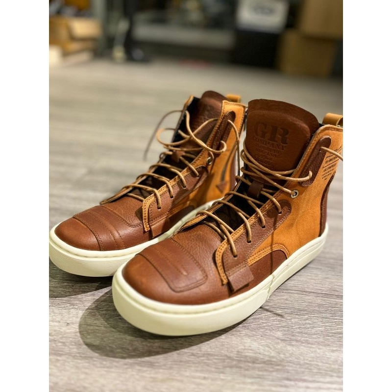 STHIRA | GR COMPANY  SEPATU BOOTS KULIT KOLABORASI x GLINTZ GARAGE ORIGINAL
