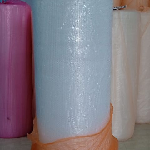 

Bubble Wrap Roll Hitam Bening 125 cm x 50 meter